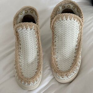 Mou summer eskimo sneaker size 7. NWOT